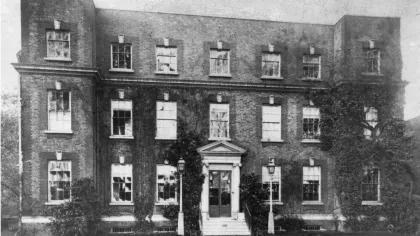 Photo of Kew's herbarium when it was in Hunter House